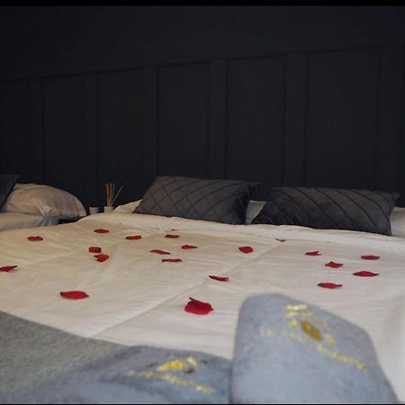 Lm Apartamentos Puentezuelas グラナダ エクステリア 写真